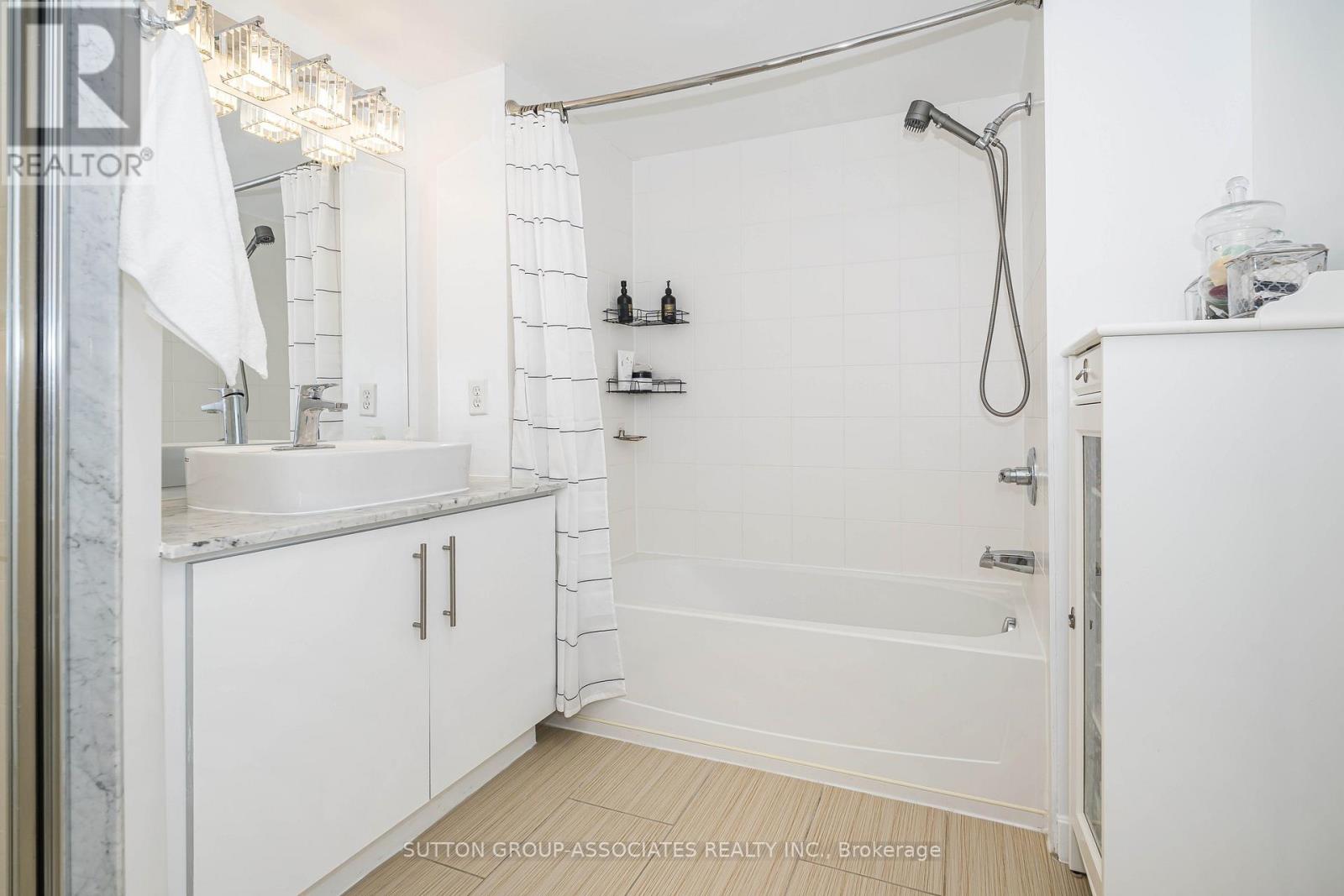 Ph7 - 539 Jarvis Street, Toronto, Ontario  M4Y 2H7 - Photo 32 - C13697622