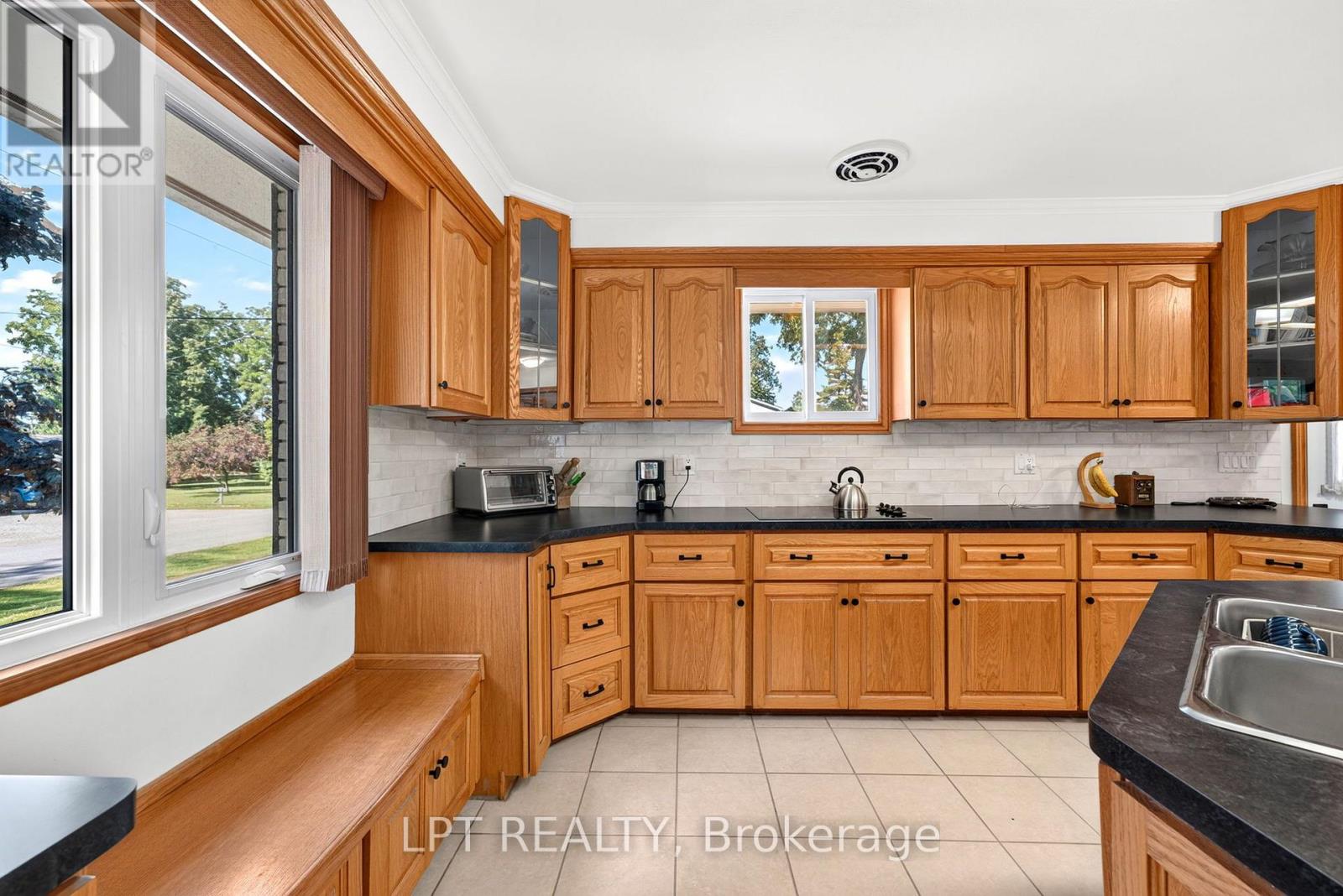 226 Tain Street, North Middlesex, Ontario  N0M 2K0 - Photo 18 - X13698658
