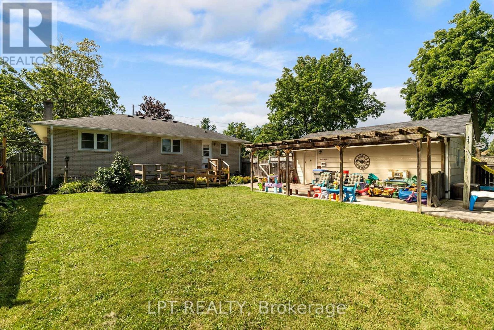 226 Tain Street, North Middlesex, Ontario  N0M 2K0 - Photo 37 - X13698658