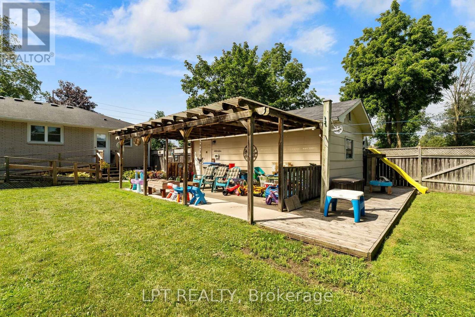 226 Tain Street, North Middlesex, Ontario  N0M 2K0 - Photo 38 - X13698658
