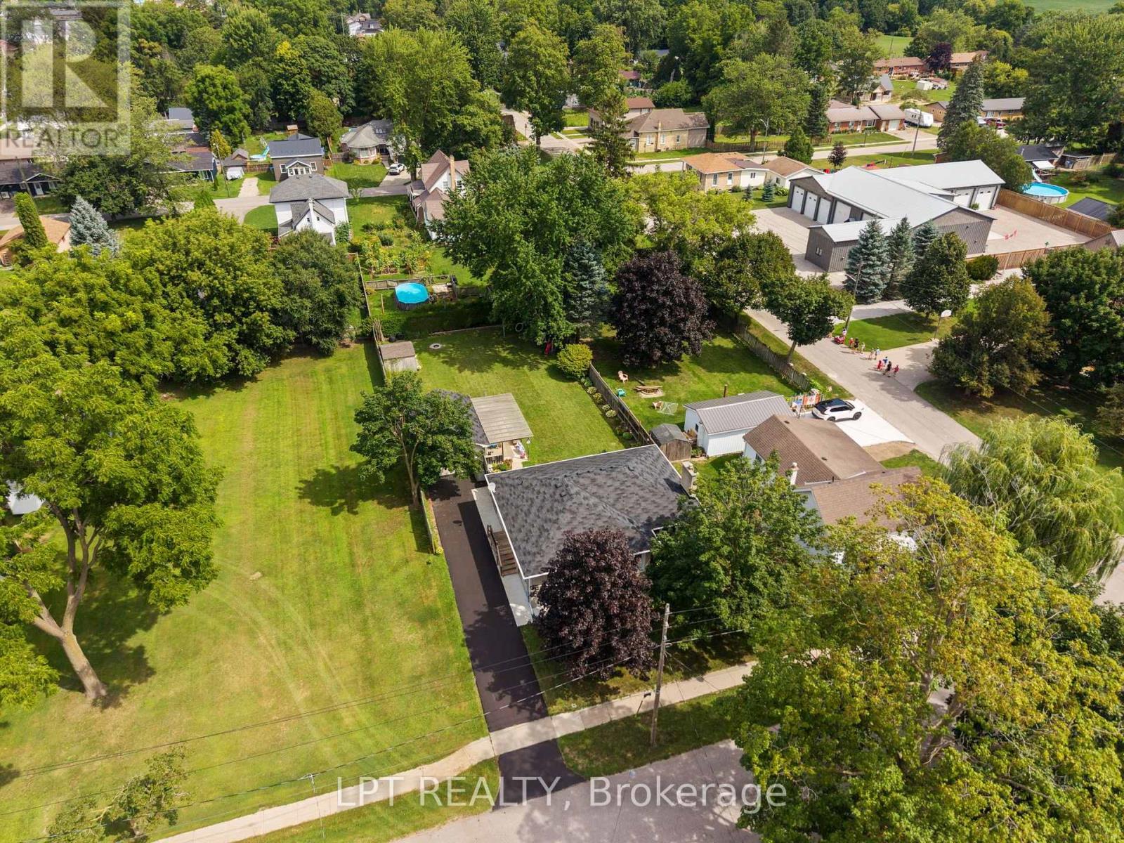 226 Tain Street, North Middlesex, Ontario  N0M 2K0 - Photo 5 - X13698658