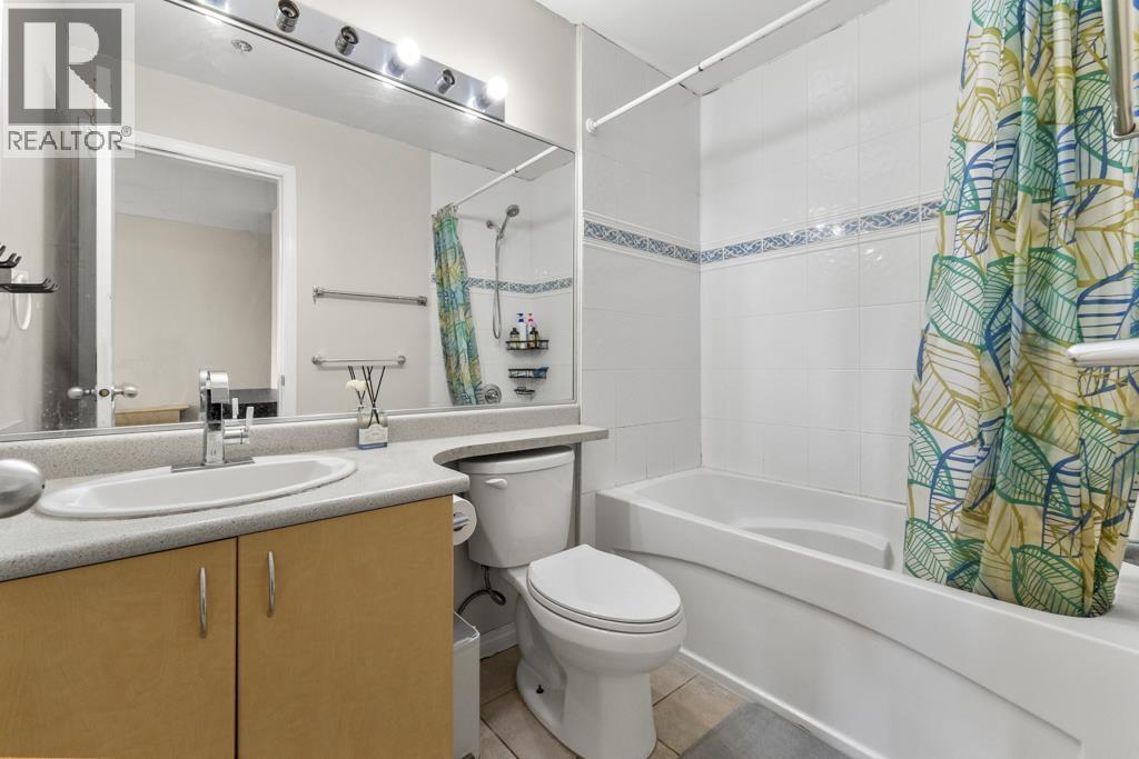203 5625 Senlac Street, Vancouver, British Columbia  V5R 6G8 - Photo 2 - R3157697