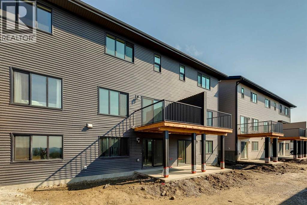 44 Heritage Manor, Cochrane, Alberta  T4C 0L3 - Photo 30 - A2291261
