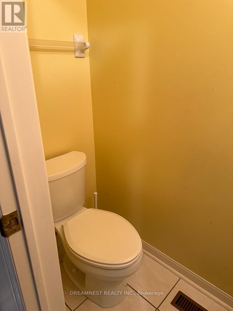1209 Quest Circle, Mississauga, Ontario  L5N 8B9 - Photo 7 - W13698650