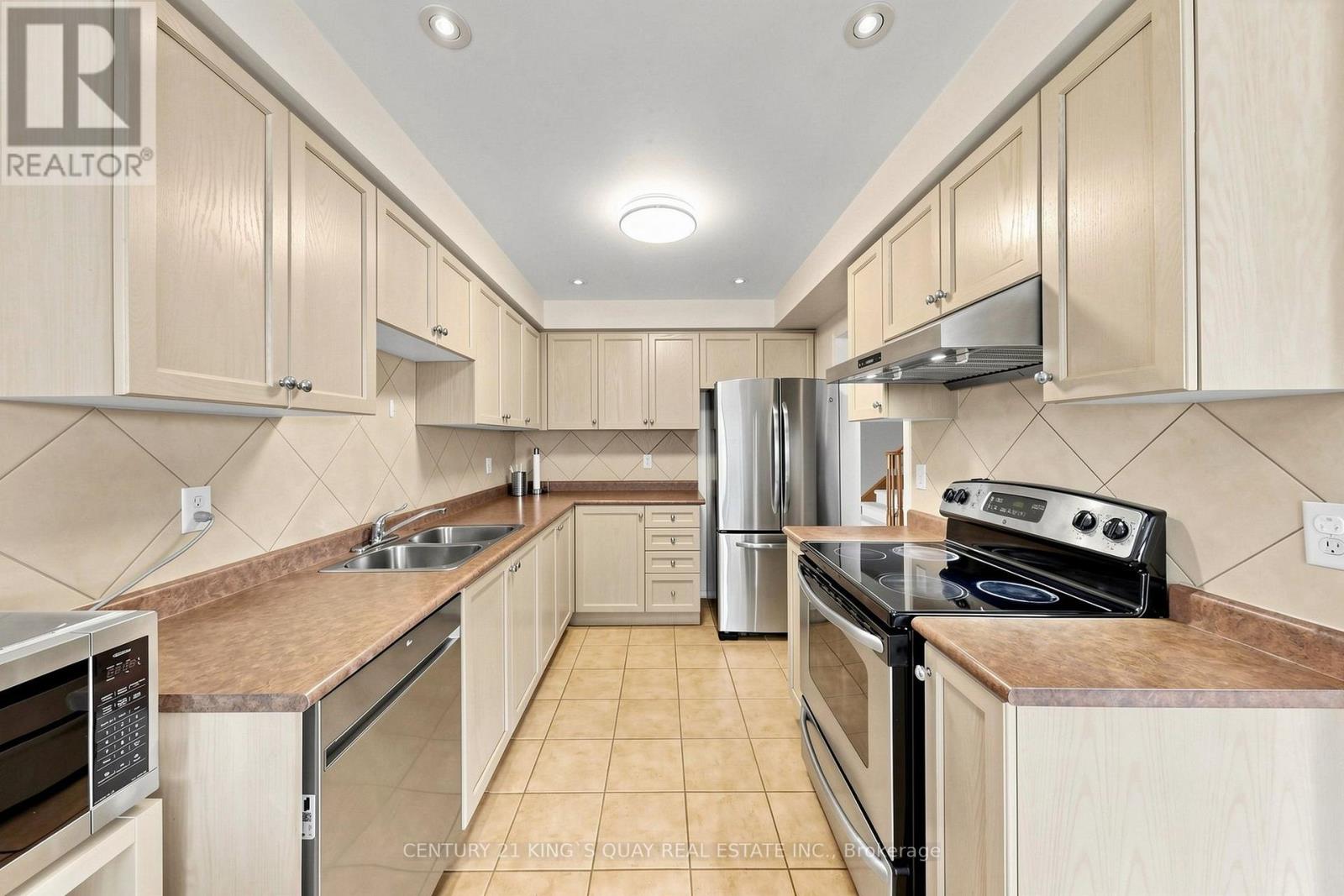 3328 Southwick Street, Mississauga, Ontario  L5M 7K9 - Photo 13 - W13698660