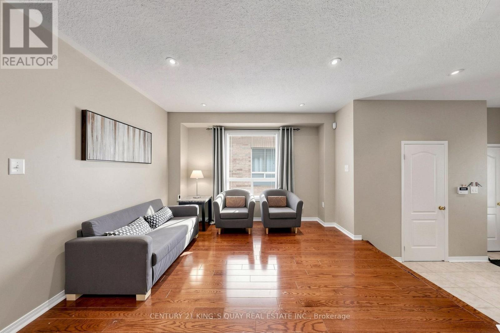 3328 Southwick Street, Mississauga, Ontario  L5M 7K9 - Photo 4 - W13698660