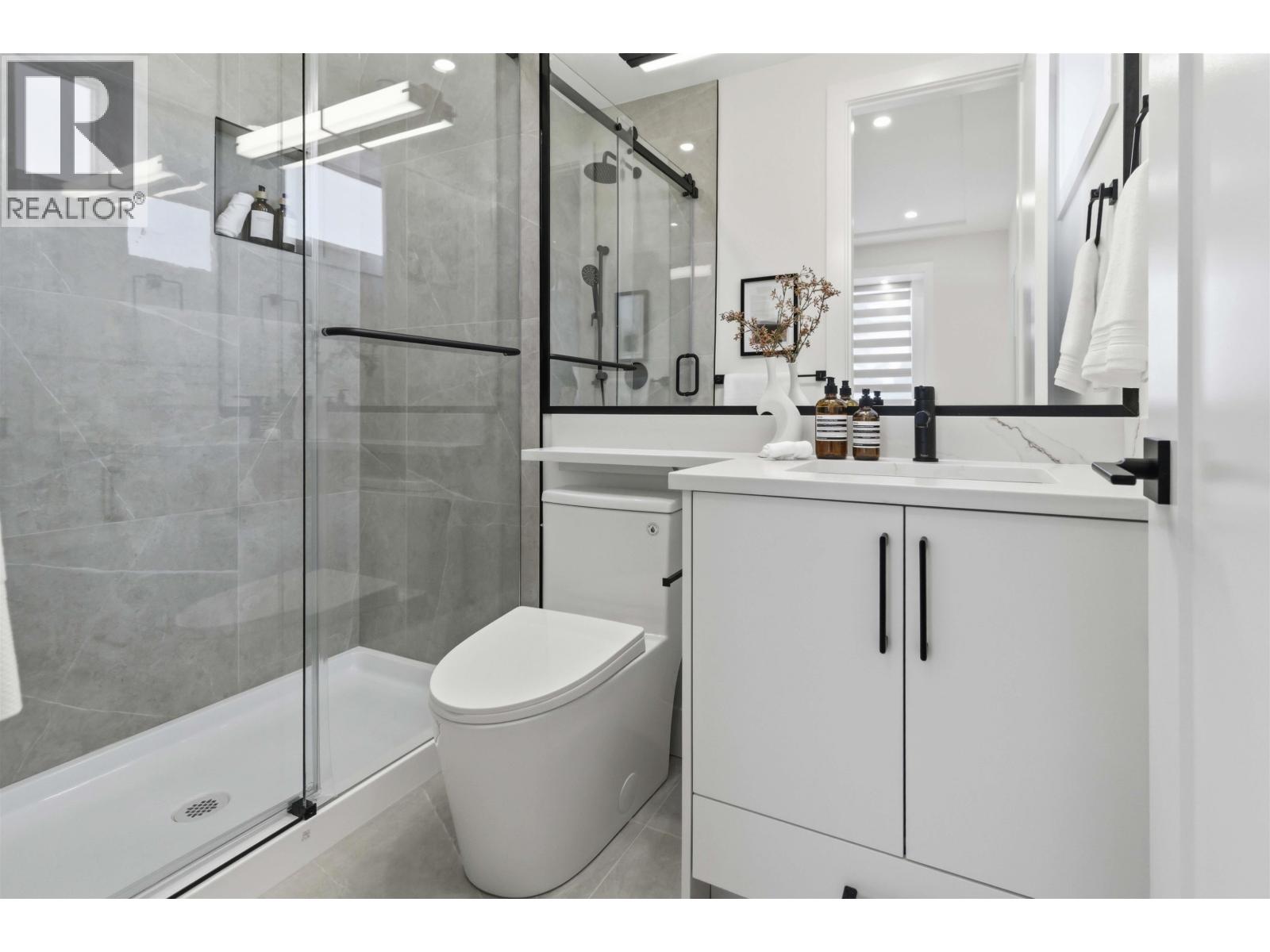 2 3871 Springfield Drive, Richmond, British Columbia  V7E 1Z3 - Photo 16 - R3139892