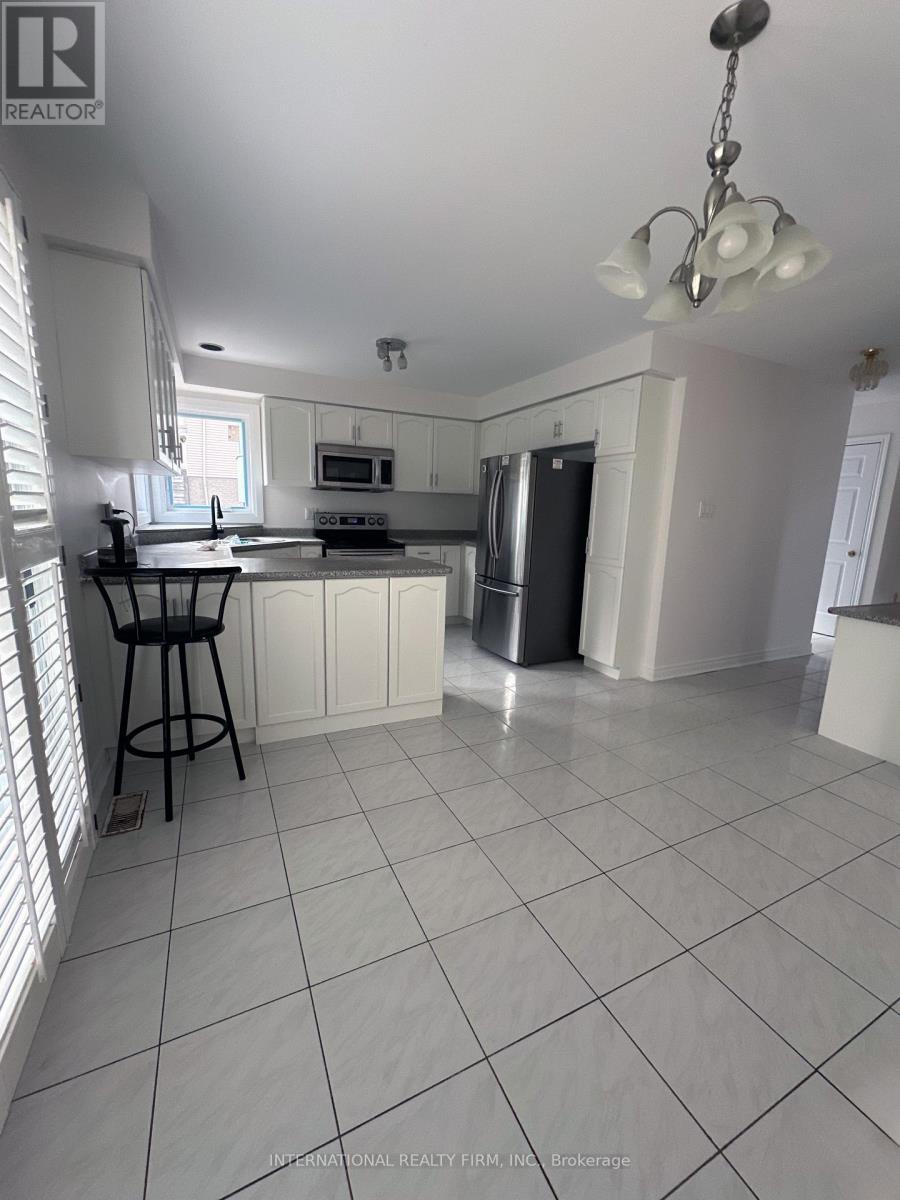 43 Falconridge Drive, Hamilton, Ontario  L9B 2P3 - Photo 7 - X13698674