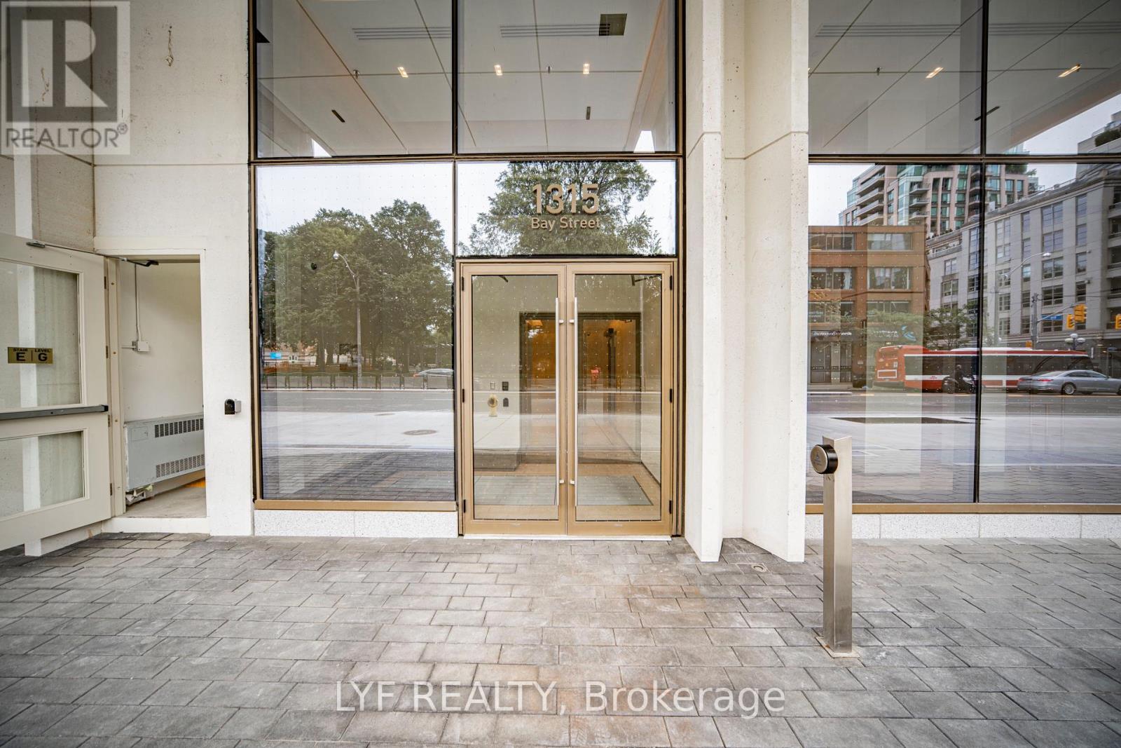 3002 - 1315 Bay Street, Toronto, Ontario  M5R 0E4 - Photo 4 - C13695530