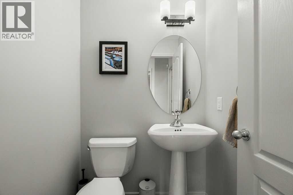 19 Citadel Ridge Close NW, Calgary, Alberta  T3G 4V4 - Photo 11 - A2338079