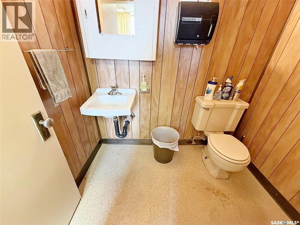 131 Cheadle Street W, Swift Current, Saskatchewan  S9H 0M6 - Photo 36 - SK045988