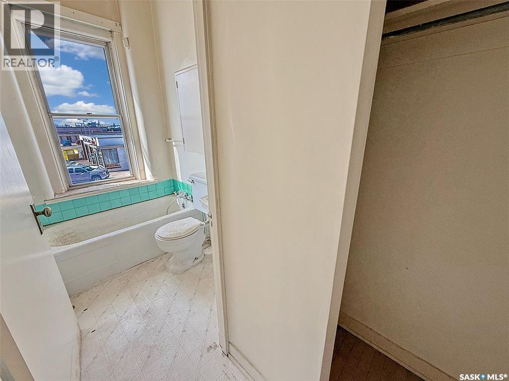 131 Cheadle Street W, Swift Current, Saskatchewan  S9H 0M6 - Photo 39 - SK045988
