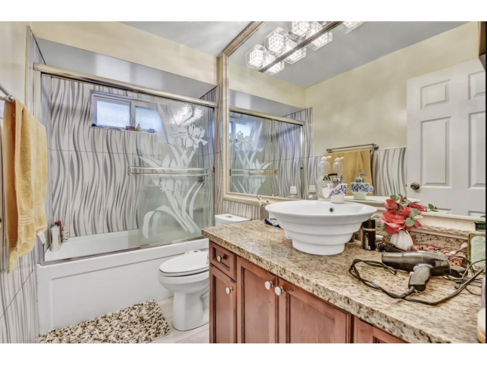 12215 85a Avenue, Surrey, British Columbia  V3W 6G8 - Photo 16 - R3157033