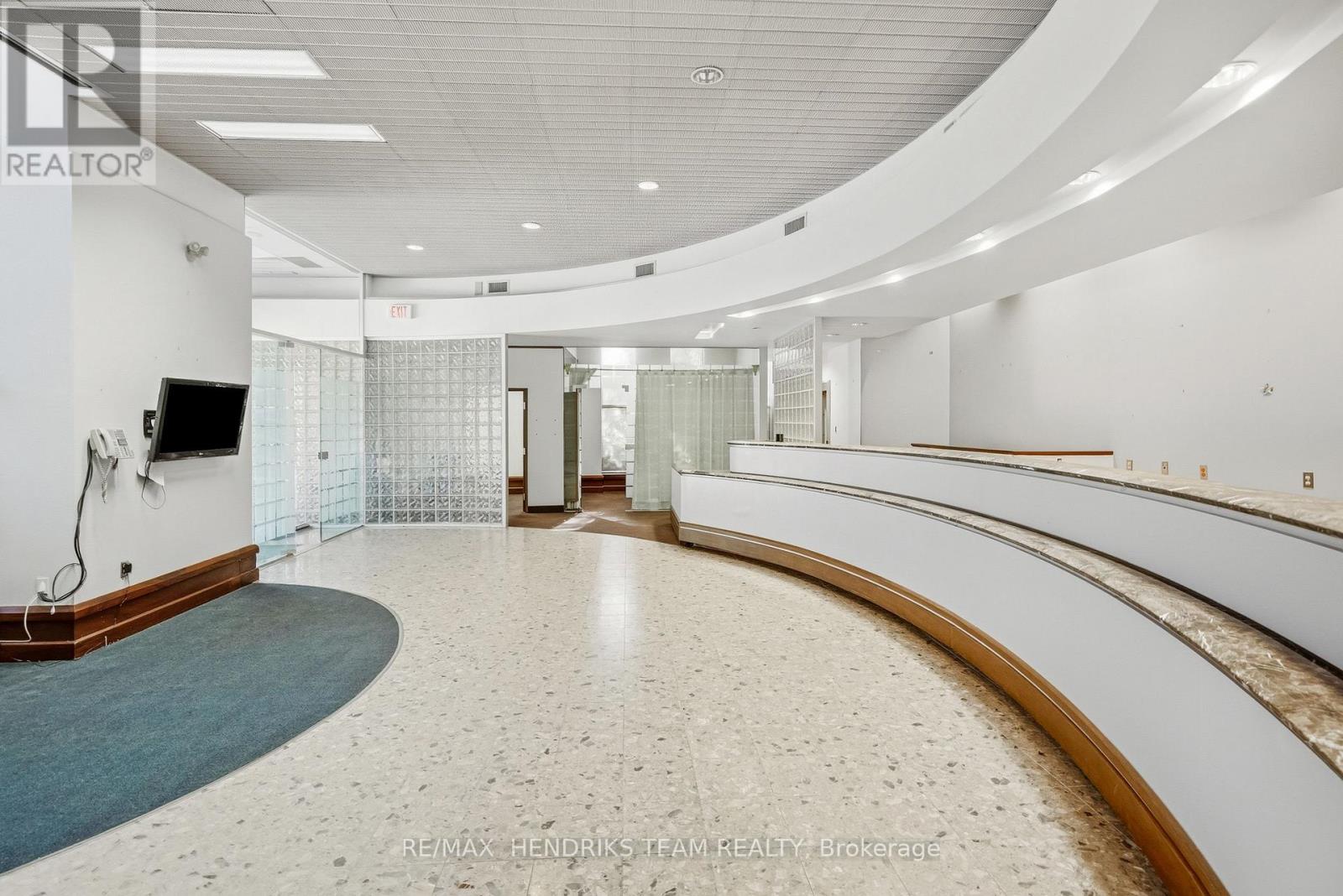 320 Vine Street, St. Catharines, Ontario  L2M 4T3 - Photo 8 - X13698716