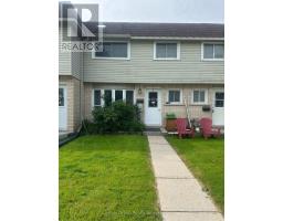 7 - 75 SPRINGBANK AVENUE N, Woodstock, Ontario