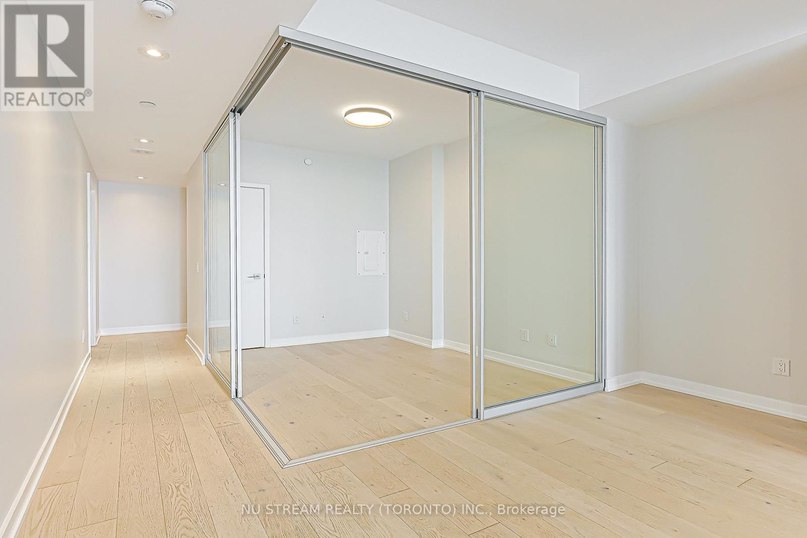 488 University Avenue, Toronto, Ontario  M5G 0C1 - Photo 42 - C13698686