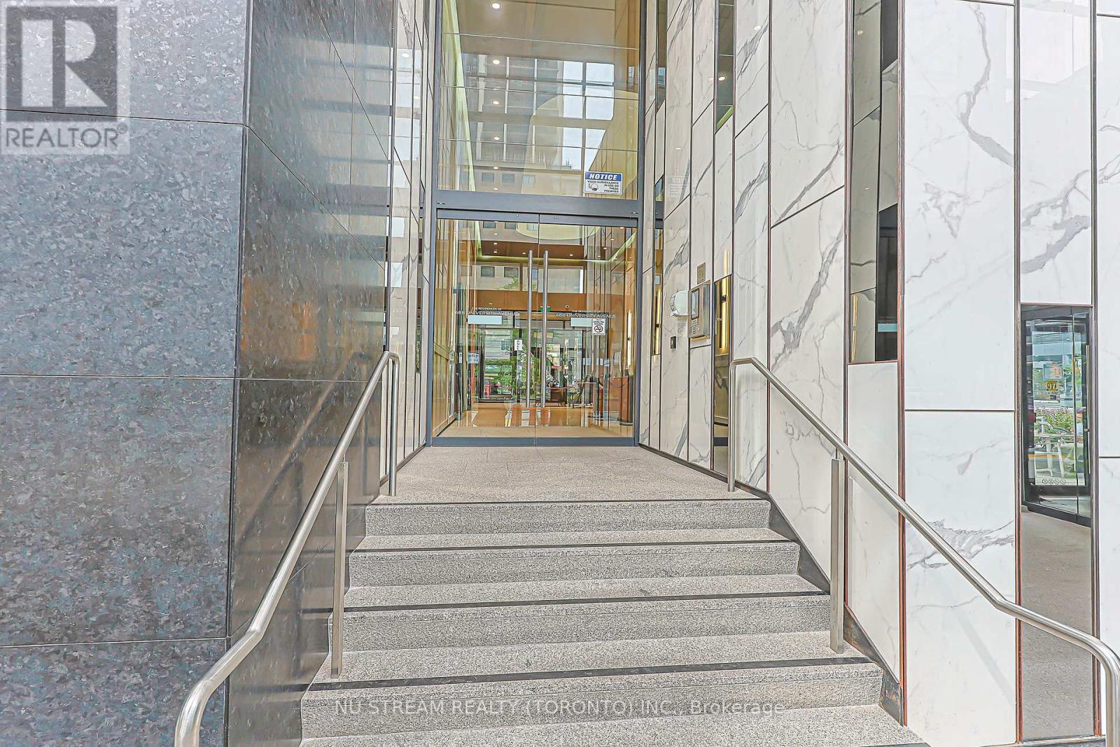 488 University Avenue, Toronto, Ontario  M5G 0C1 - Photo 5 - C13698686