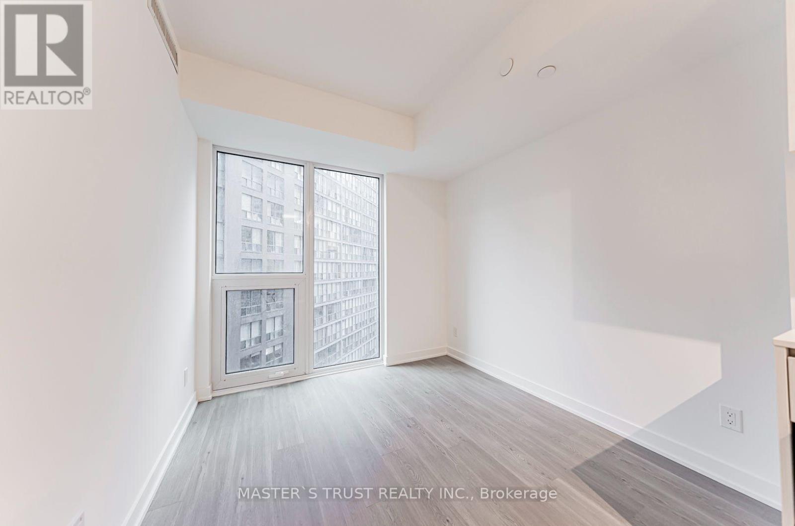 701 - 8 Wellesley Street W, Toronto, Ontario  M4Y 0J5 - Photo 11 - C13698702