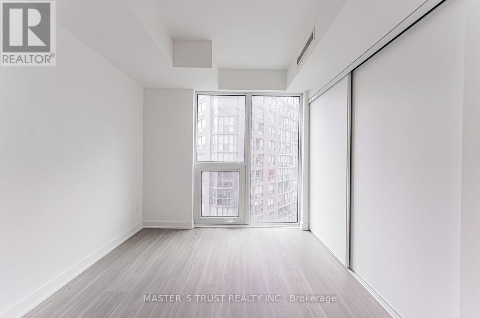 701 - 8 Wellesley Street W, Toronto, Ontario  M4Y 0J5 - Photo 16 - C13698702