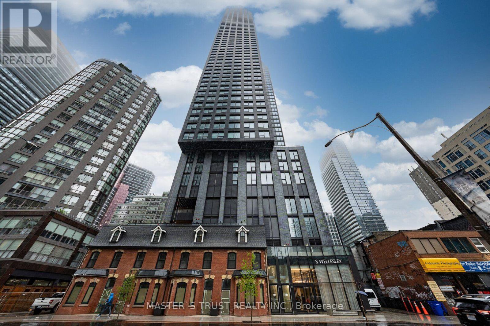 701 - 8 Wellesley Street W, Toronto, Ontario  M4Y 0J5 - Photo 2 - C13698702