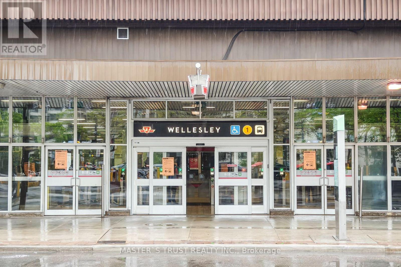 701 - 8 Wellesley Street W, Toronto, Ontario  M4Y 0J5 - Photo 21 - C13698702