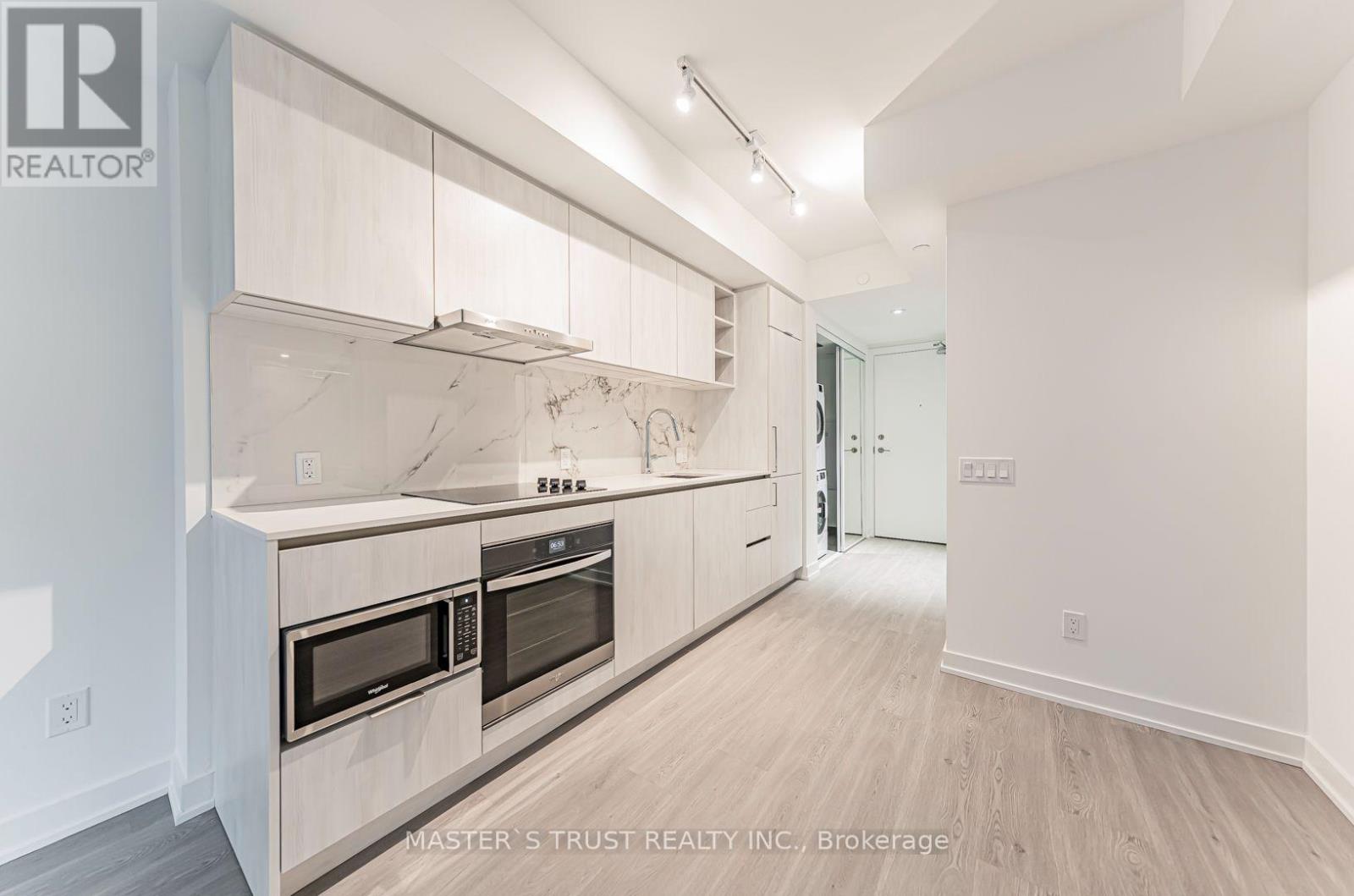 701 - 8 Wellesley Street W, Toronto, Ontario  M4Y 0J5 - Photo 8 - C13698702