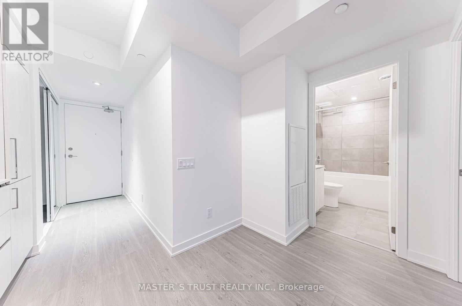 701 - 8 Wellesley Street W, Toronto, Ontario  M4Y 0J5 - Photo 9 - C13698702