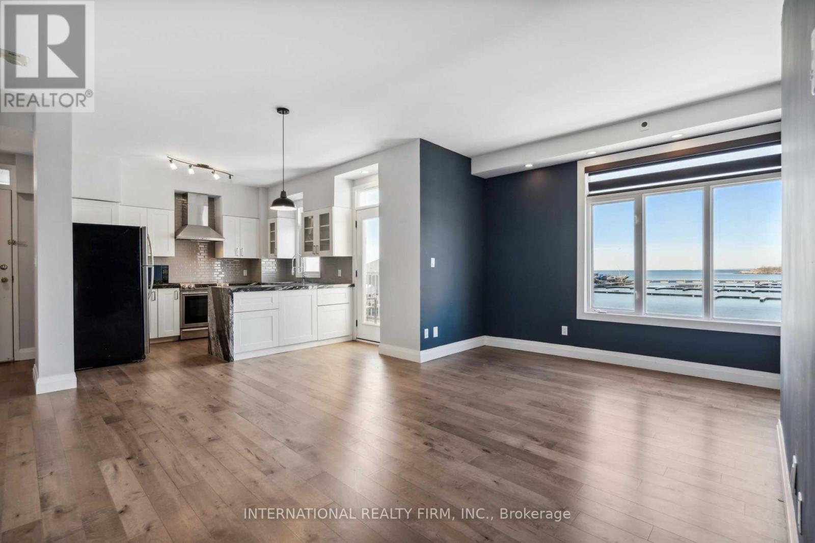 389 - 32 STADIUM ROAD, Toronto, Ontario