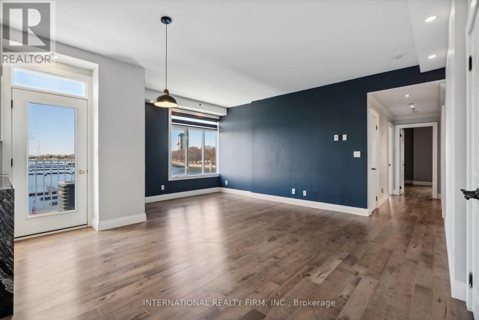 389 - 32 Stadium Road, Toronto, Ontario M5V 3P4 - Photo 2 - C13698710