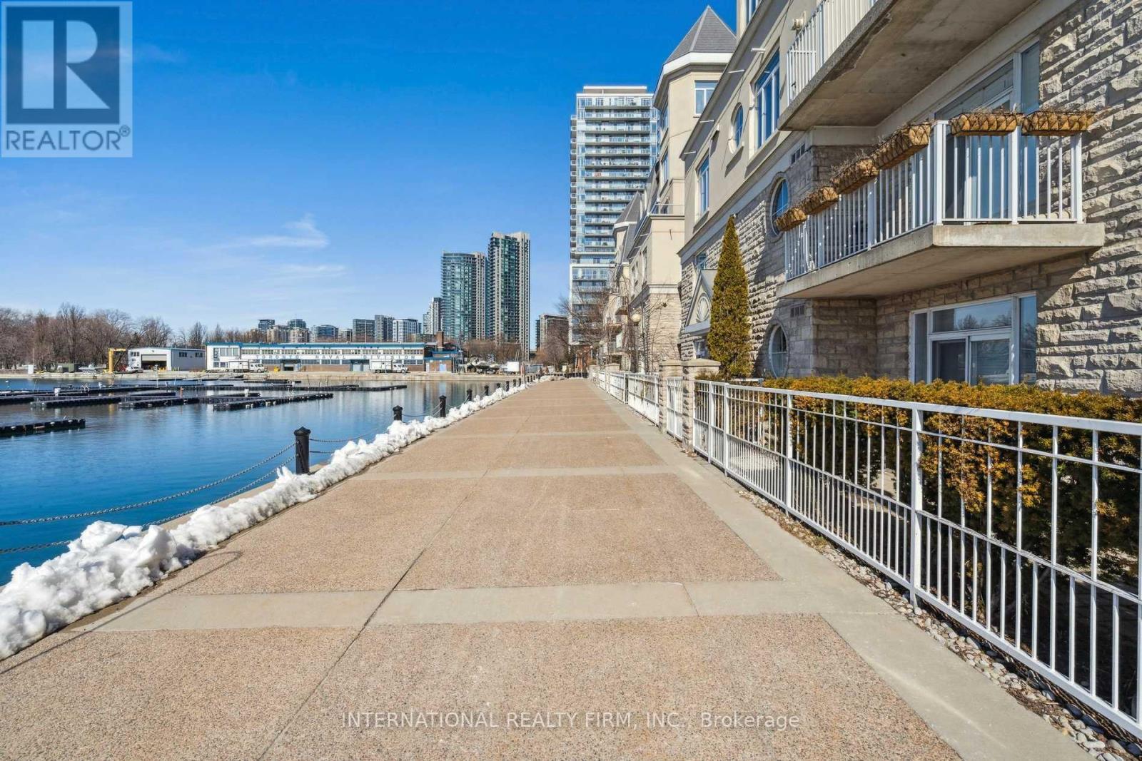 389 - 32 Stadium Road, Toronto, Ontario M5V 3P4 - Photo 37 - C13698710