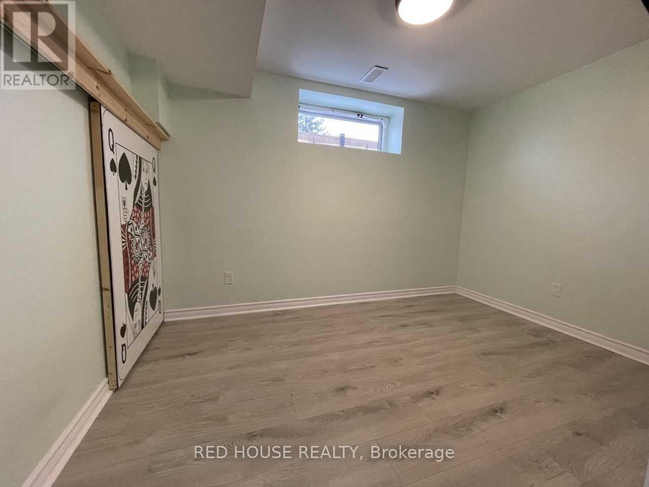 Lower - 69 Simpson Road, Newmarket, Ontario  L3Y 5E5 - Photo 12 - N13698678
