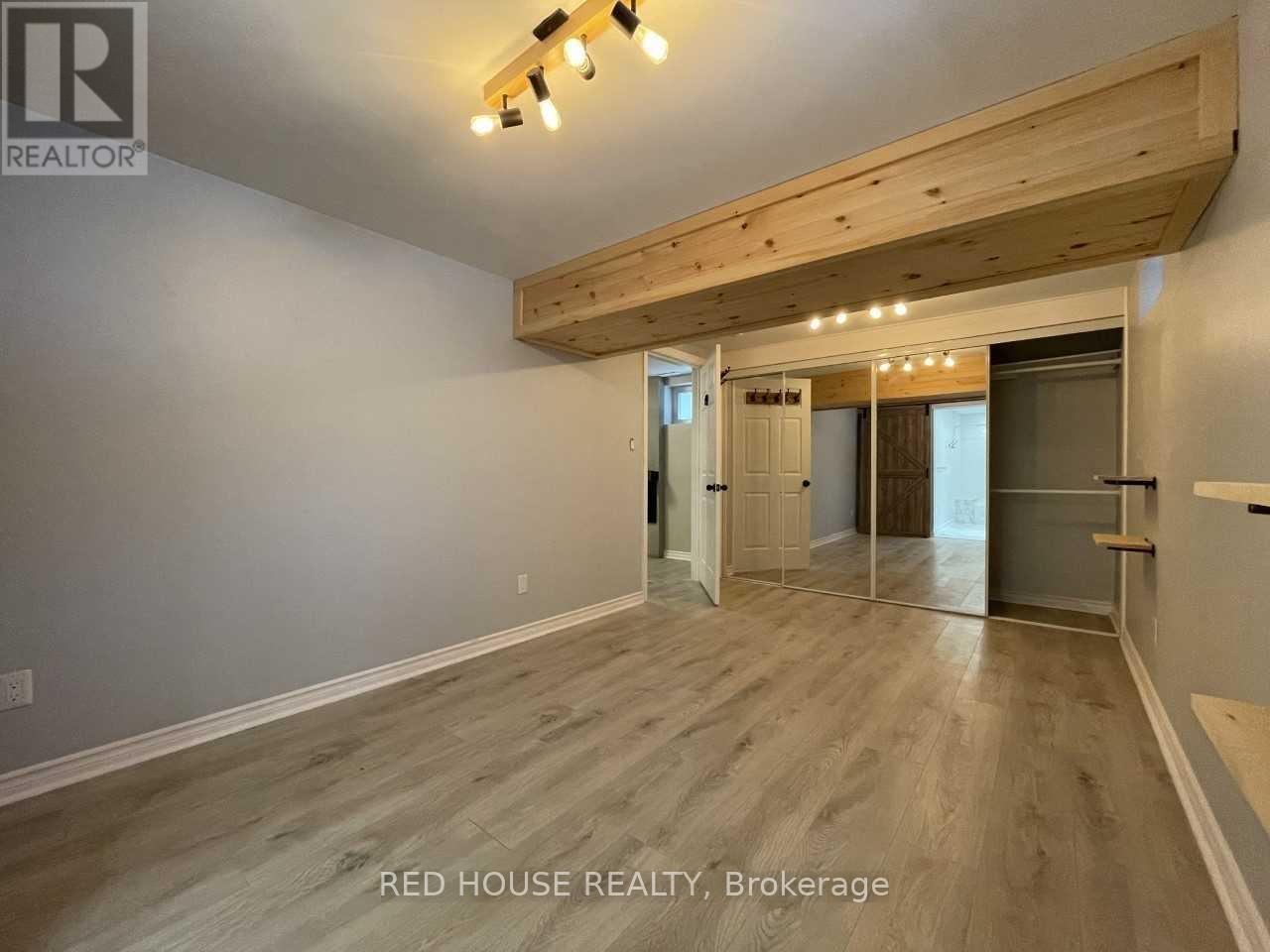 Lower - 69 Simpson Road, Newmarket, Ontario  L3Y 5E5 - Photo 5 - N13698678