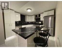 LOWER - 69 SIMPSON ROAD, Newmarket, Ontario