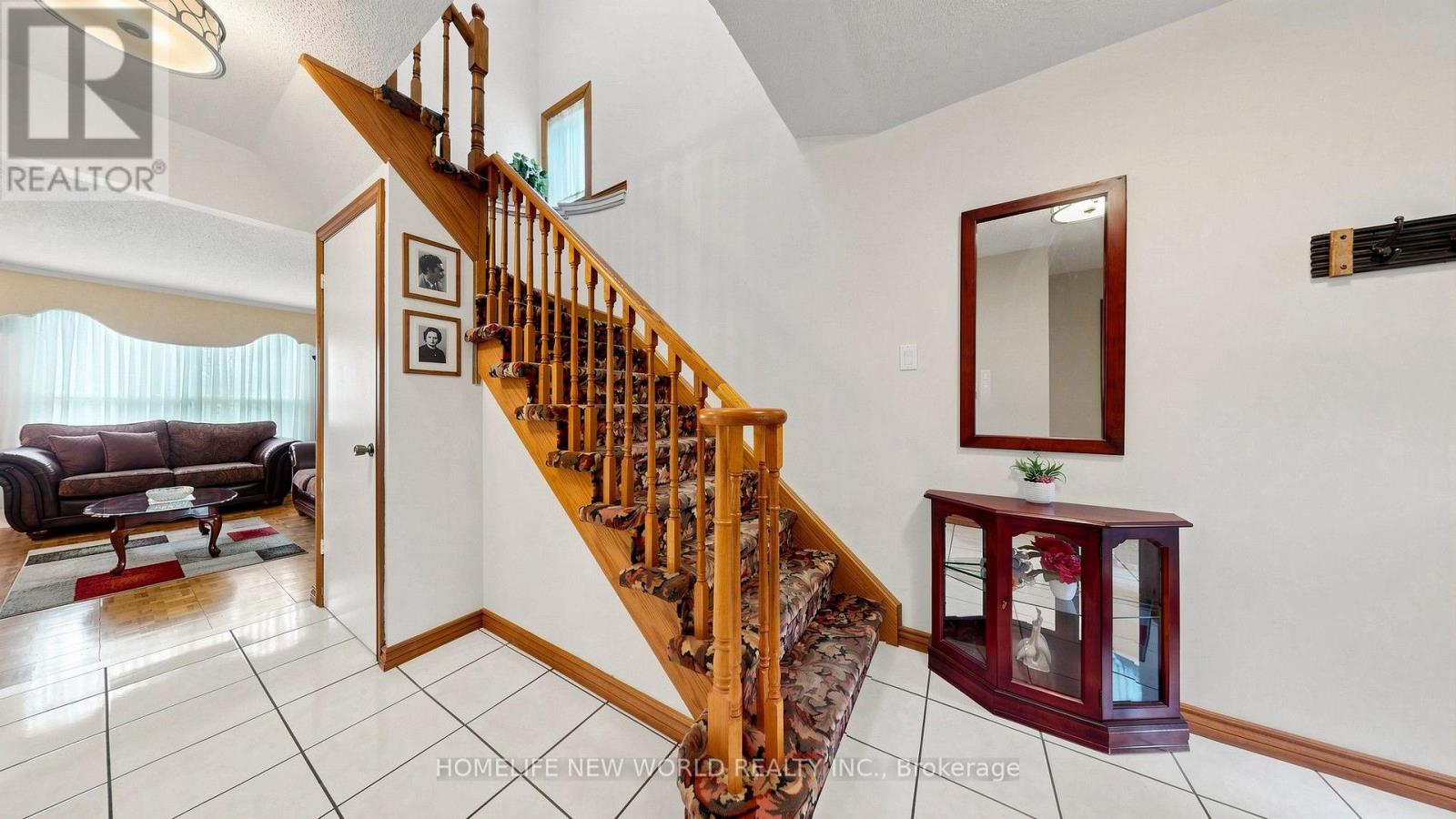 134 Crosby Avenue, Richmond Hill, Ontario  L4C 9N5 - Photo 6 - N13698694