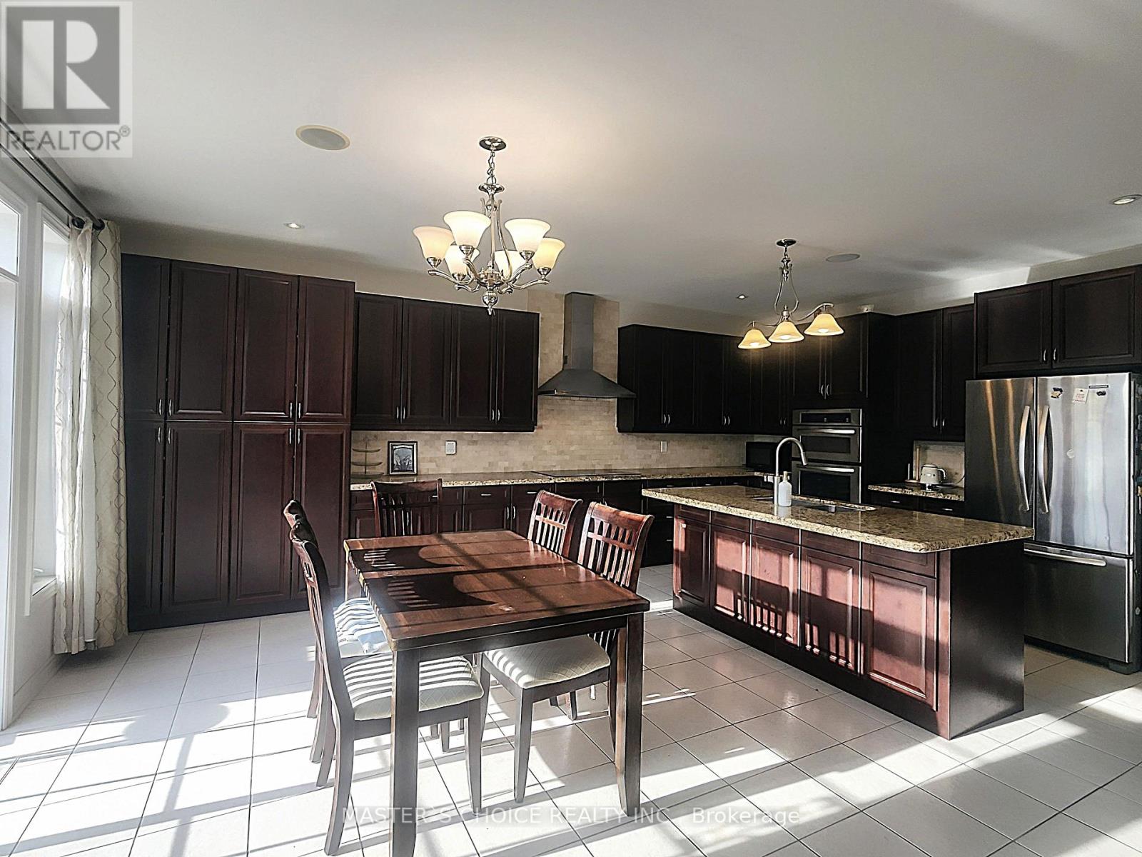 47 Sir Modesto Court, Vaughan, Ontario L6A 4G2 - Photo 6 - N13698712