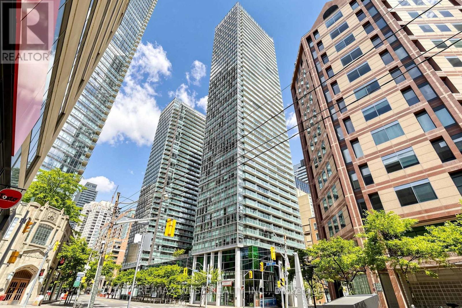 1203 - 38 GRENVILLE STREET, Toronto, Ontario