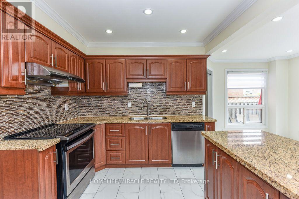 5449 Heritage Hills Boulevard, Mississauga, Ontario  L5R 2H4 - Photo 20 - W13696856