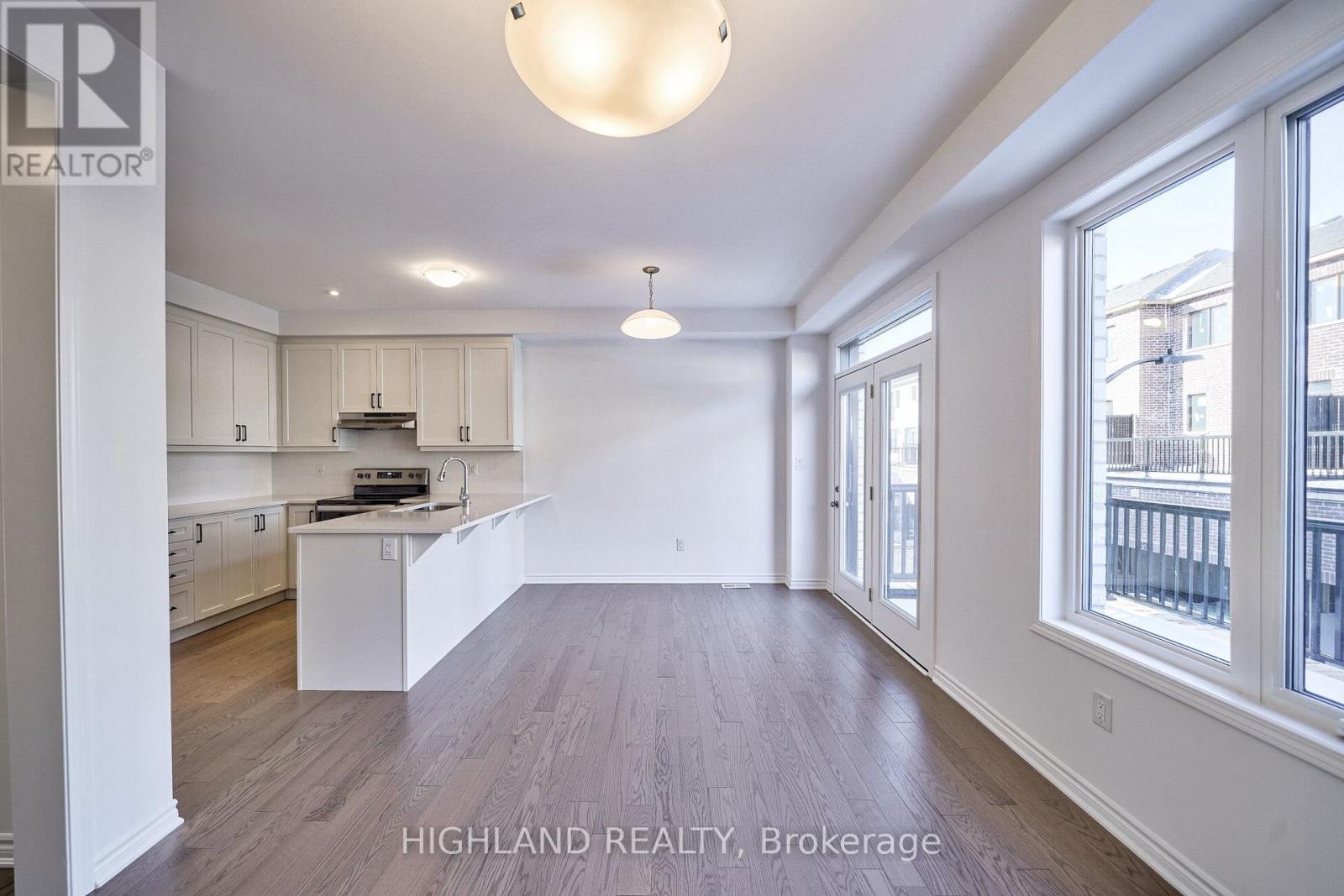 155 Settlers Road E, Oakville, Ontario  L6H 7X7 - Photo 10 - W13698676