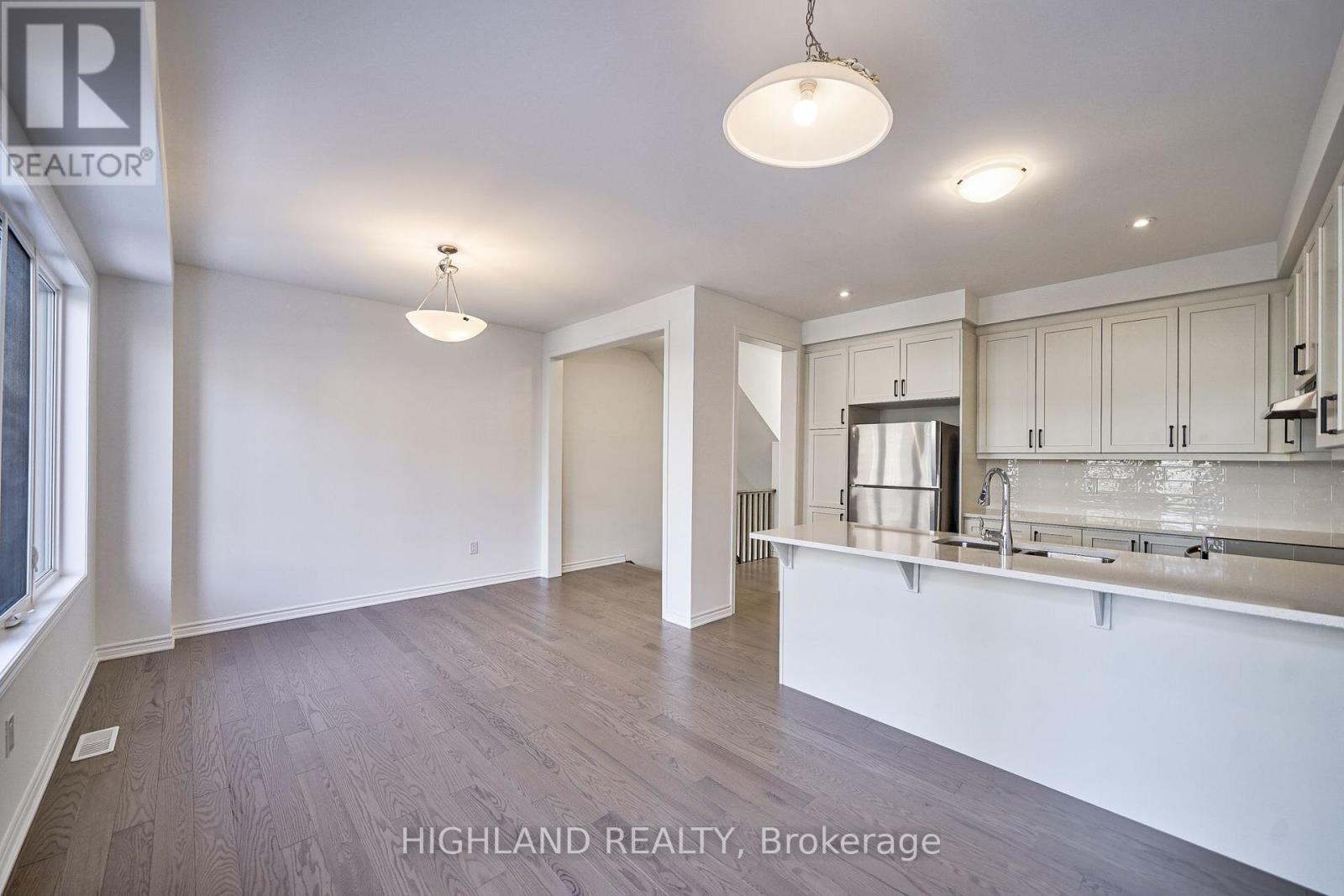 155 Settlers Road E, Oakville, Ontario  L6H 7X7 - Photo 12 - W13698676