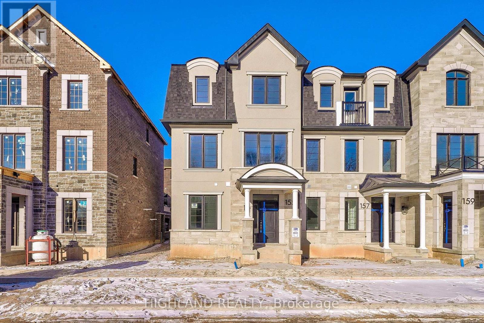 155 Settlers Road E, Oakville, Ontario  L6H 7X7 - Photo 2 - W13698676
