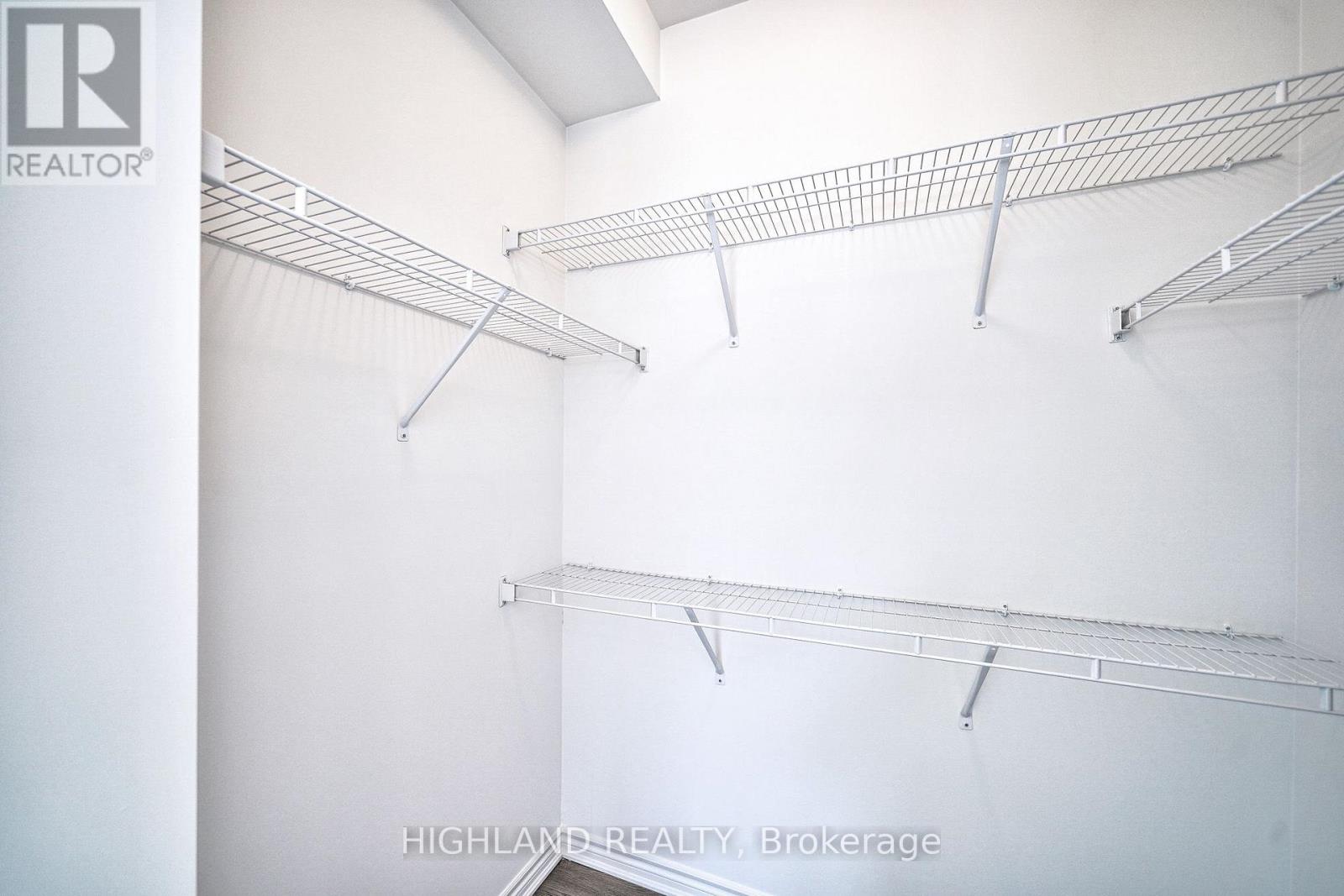 155 Settlers Road E, Oakville, Ontario  L6H 7X7 - Photo 6 - W13698676