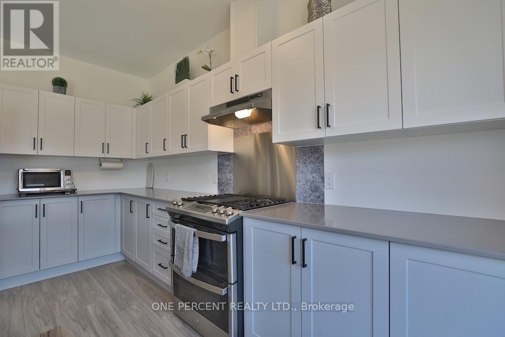 72 Dusenbury Drive, Loyalist, Ontario  K0H 2H0 - Photo 22 - X13698720