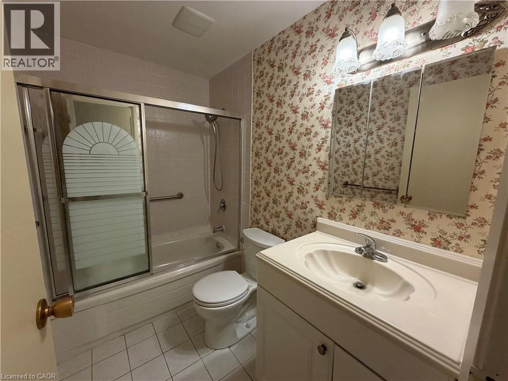 148 Pepperwood Crescent Unit# Upper, Kitchener, Ontario  N2A 2R3 - Photo 12 - 40857283