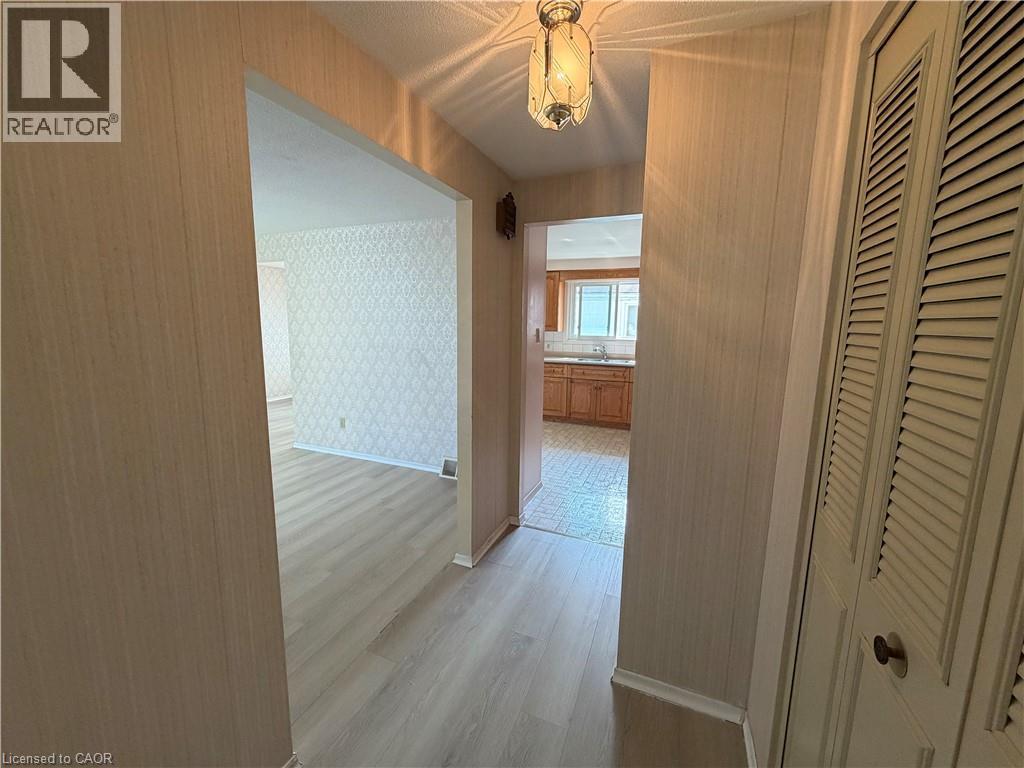 148 Pepperwood Crescent Unit# Upper, Kitchener, Ontario  N2A 2R3 - Photo 3 - 40857283