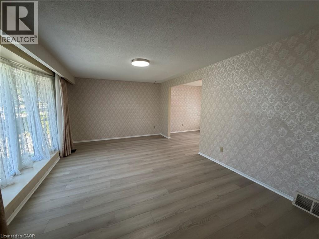 148 Pepperwood Crescent Unit# Upper, Kitchener, Ontario  N2A 2R3 - Photo 4 - 40857283