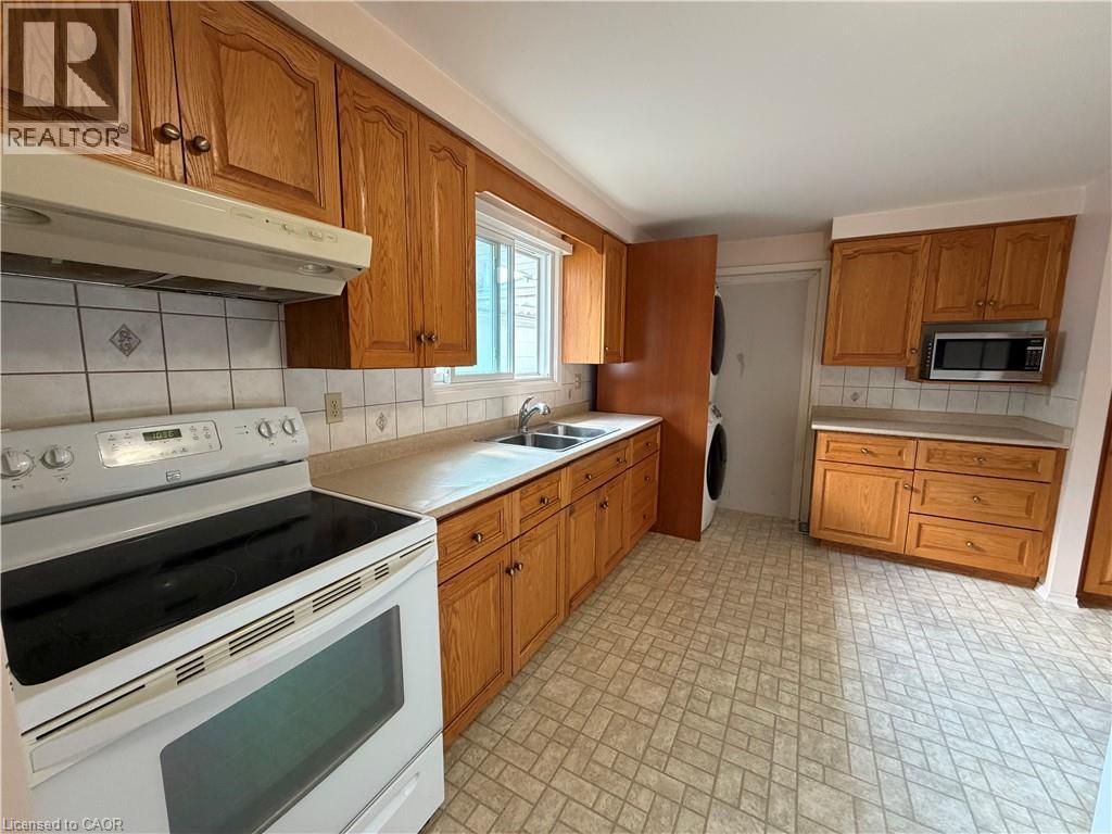 148 Pepperwood Crescent Unit# Upper, Kitchener, Ontario  N2A 2R3 - Photo 8 - 40857283