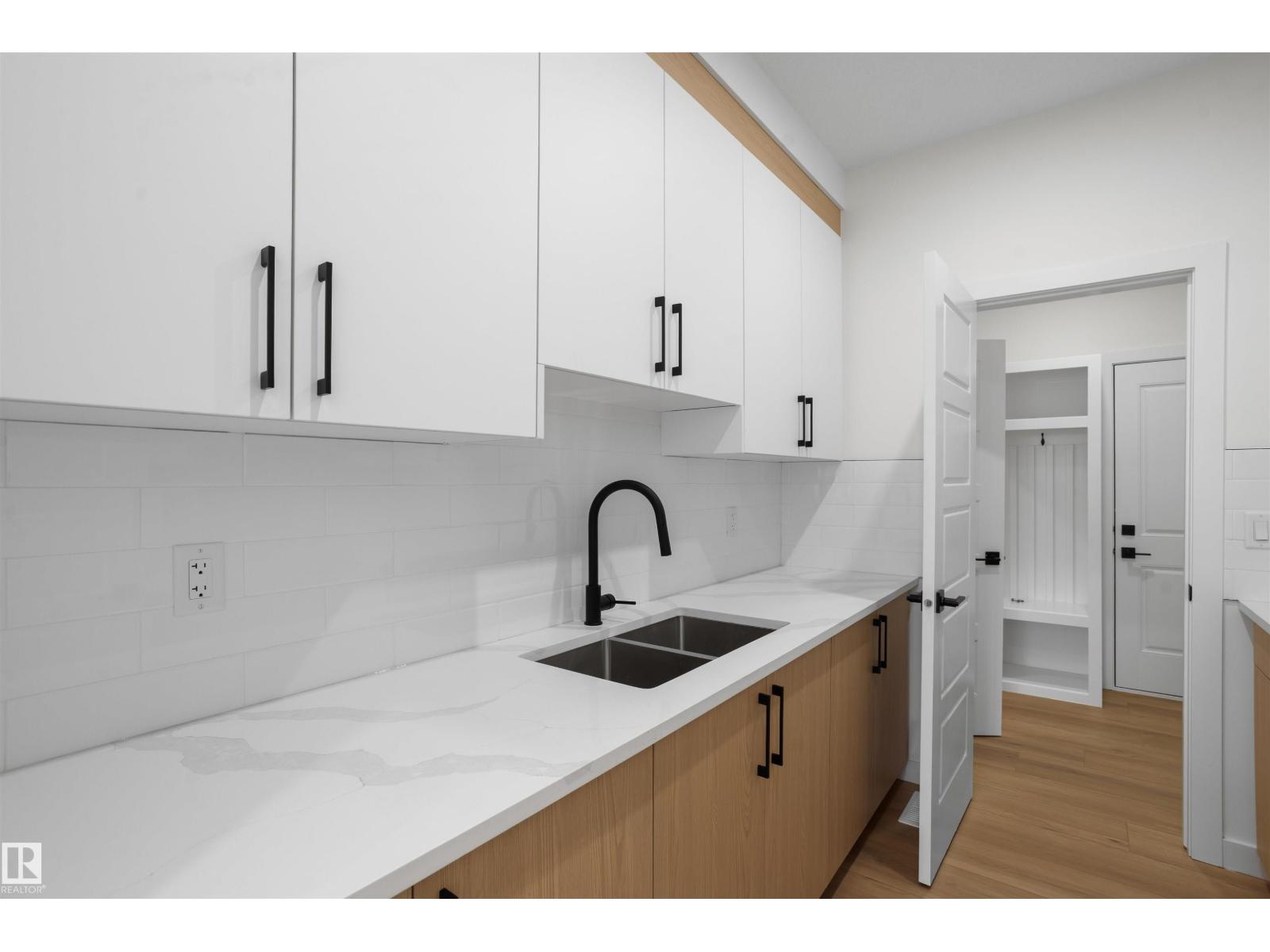 727 158 Av NE, Edmonton, Alberta  T5Y 4M9 - Photo 15 - E4504853