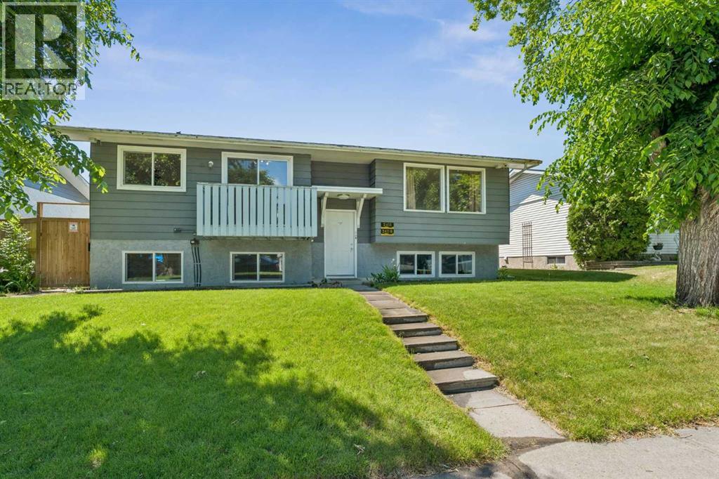 2411 51 Street NE, Calgary, Alberta  T1Y 1C2 - Photo 2 - A2322792