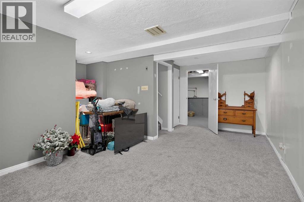 45, 380 Bermuda Drive NW, Calgary, Alberta  T3K 2B2 - Photo 24 - A2334821