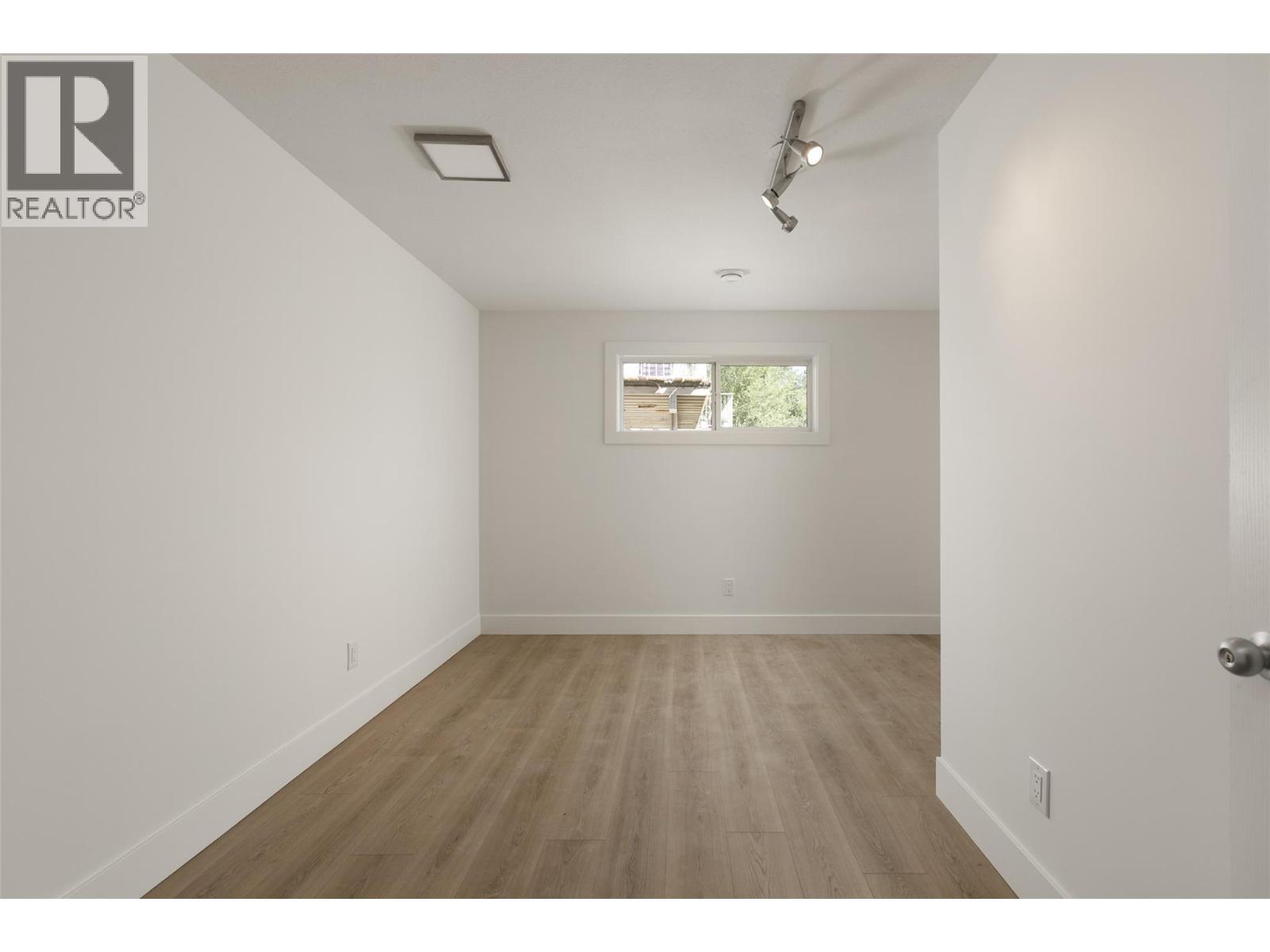 2929 Richter Street, Kelowna, British Columbia  V1Y 2R8 - Photo 12 - 10393780